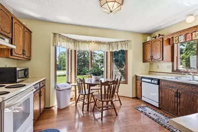 7628 Stillwater Boulevard North Boulevard N, Oakdale, MN 55128 - Photo 8