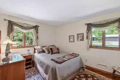 217 Arbor Lane, Burnsville, MN 55337 - Photo 32