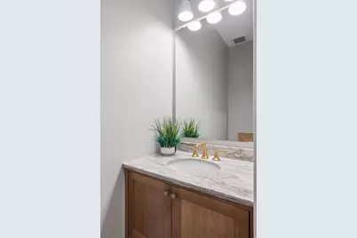 264 Wayzata Boulevard E, Wayzata, MN 55391 - Photo 22