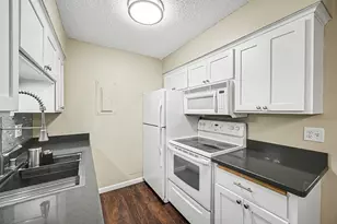 2720 Dale St N, Roseville, MN 55113 - Photo 6