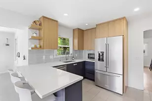 10348 Upton Ave S, Bloomington, MN 55431 - Photo 8
