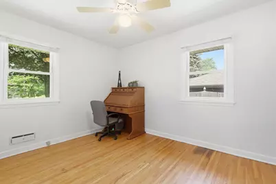 10348 Upton Avenue S, Bloomington, MN 55431 - Photo 12