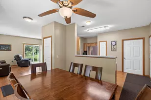 1370 Preston Ln, Shakopee, MN 55379 - Photo 8