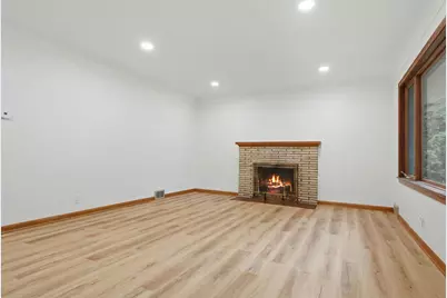 2972 Woodbridge Street, Roseville, MN 55113 - Photo 2