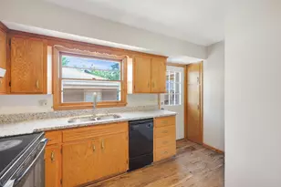 4418 65th Ave N, Brooklyn Center, MN 55429 - Photo 8
