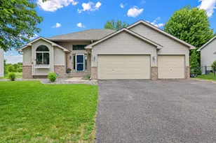 6218 152nd St N, Hugo, MN 55038 - Photo 2