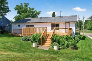 30325 Elm St, Lindstrom, MN 55045 - Photo 8