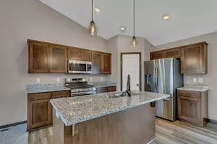 7824 Gunner Dr, Clear Lake, MN 55319 - Photo 4