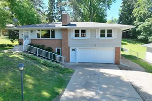 1353 Hillcrest Dr NE, Fridley, MN 55432 - Photo 32