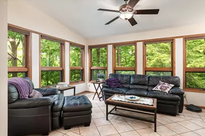 1184 Crescent Hills Drive, La Crescent, MN 55947 - Photo 4