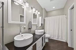 111 E Franklin Ave, Minneapolis, MN 55404 - Photo 8