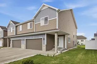 5966 59th St S, Fargo, ND 58104 - Photo 2