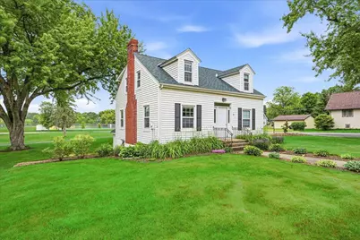 103 W 1st Street, Dresser, WI 54009 - Photo 2