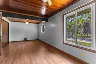 2515 Hillview Rd, Mounds View, MN 55112 - Photo 20