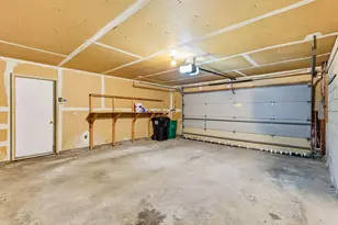 8642 S Maplebrook Cir, Brooklyn Park, MN 55445 - Photo 16