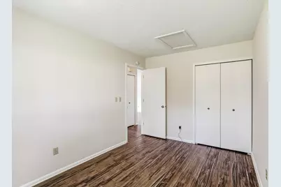 8642 S Maplebrook Circle, Brooklyn Park, MN 55445 - Photo 14
