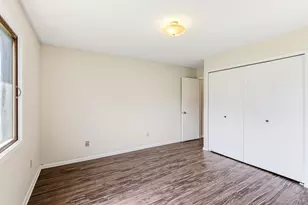 8642 S Maplebrook Cir, Brooklyn Park, MN 55445 - Photo 12