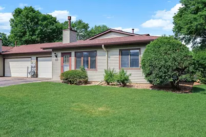 8642 S Maplebrook Circle, Brooklyn Park, MN 55445 - Photo 2