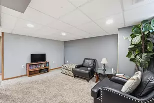 2020 7th St SW, Willmar, MN 56201 - Photo 2