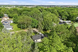 2020 7th St SW, Willmar, MN 56201 - Photo 12