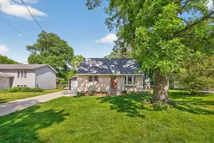 2214 2nd Ave SW, Rochester, MN 55902 - Photo 2