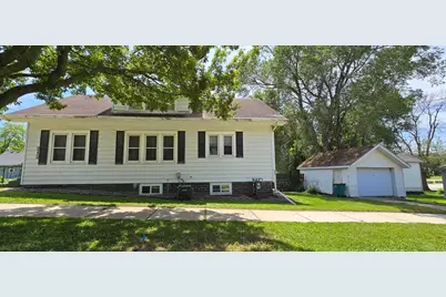212 E 5th Street, Albert Lea, MN 56007 - Photo 2