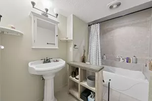 7250 Cactus Curve, Chanhassen, MN 55317 - Photo 2