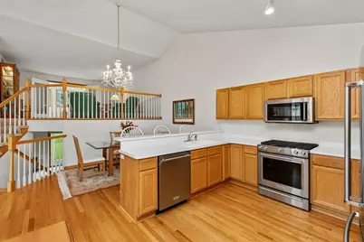 808 Winterberry Drive, Woodbury, MN 55125 - Photo 8
