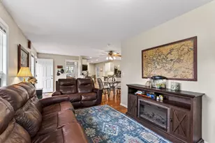 2390 Chateau Ln, Mound, MN 55364 - Photo 8