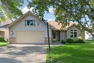 1414 Courtland W, Waconia, MN 55387 - Photo 6