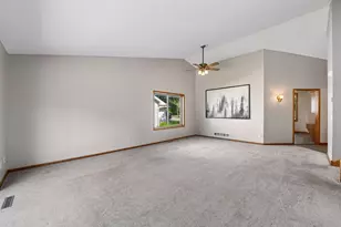 1414 Courtland W, Waconia, MN 55387 - Photo 12