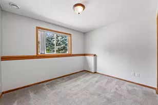 1414 Courtland W, Waconia, MN 55387 - Photo 32