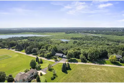 565 Lakota Lane, Chaska, MN 55318 - Photo 6