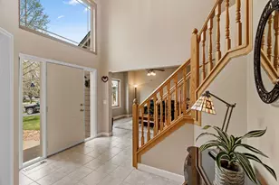 10053 Raleigh Ct, Woodbury, MN 55129 - Photo 6