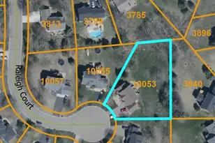 10053 Raleigh Ct, Woodbury, MN 55129 - Photo 2