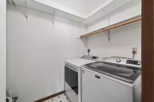 2296 Benson Ave, Saint Paul, MN 55116 - Photo 20
