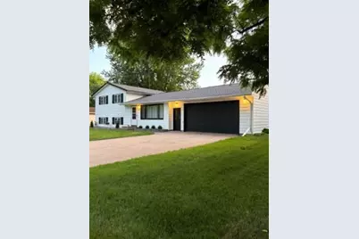1107 4th Street NW, Clara City, MN 56222 - Photo 2