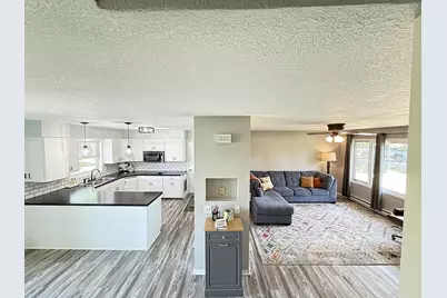 1107 4th Street NW, Clara City, MN 56222 - Photo 6