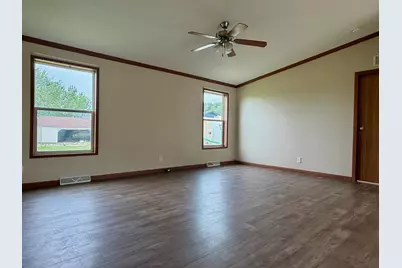 27229 State Highway 264, Worthington, MN 56187 - Photo 8