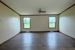 27229 State Hwy 264, Worthington, MN 56187 - Photo 6