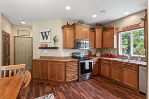 837 Boldt St, Chaska, MN 55318 - Photo 10