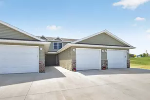 1845 Daniel Ln NE, Stewartville, MN 55976 - Photo 2