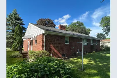 216 8th Avenue SE, Waseca, MN 56093 - Photo 4