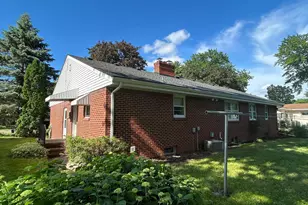 216 8th Ave SE, Waseca, MN 56093 - Photo 4