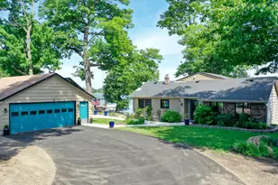 21389 Iverson Ave N, Forest Lake, MN 55025 - Photo 4