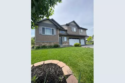 299 Krause Avenue W, Delano, MN 55328 - Photo 1