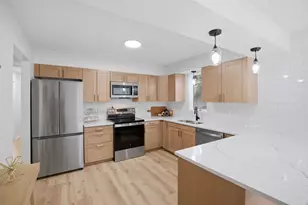 3910 65th St E, Inver Grove Heights, MN 55076 - Photo 2