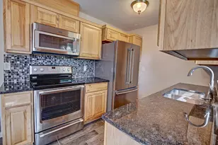 6830 Toledo Ave N, Brooklyn Center, MN 55429 - Photo 10
