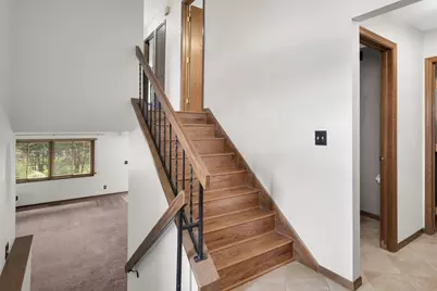 7111 Robinwood Bay, Woodbury, MN 55125 - Photo 4