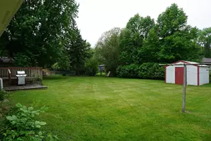 405 10th St SE, Barnesville, MN 56514 - Photo 2